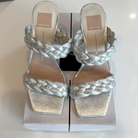 Dolce Vita Paily Silver Metallic Stella Block Heels 6.5 NEW!! - Picture 6 of 6